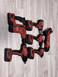 Hilti аккумуляторные комплекты с АКБ и зарядками (2 фото из 8)