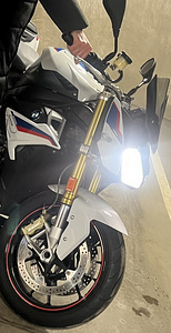 BMW S 1000 R (5 foto / 6)