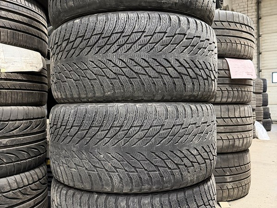 285/40/20 Nokian lamellrehvid 5-6mm