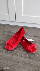 Uued Reserved, H&M baleriin kingad (5 foto / 6)