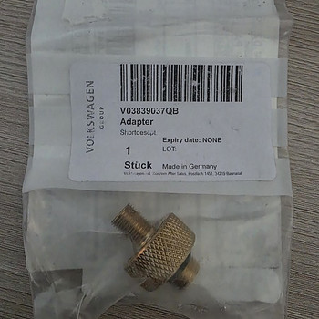 Адаптор OEM V03839037 QB для закачки азота в пневмоподвеску