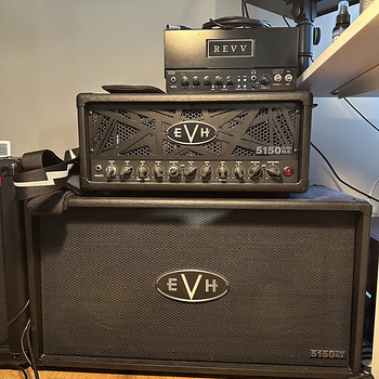 EVH 5150III S 50w with a matching 2x12