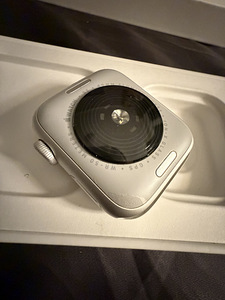 Apple Watch SE (gen2) (3 фото из 3)