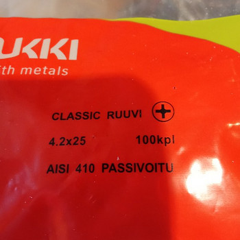 Classic pleki kinnituskruvi 4,2#25