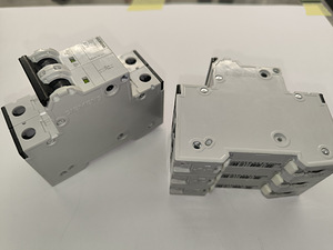 Siemens kontaktor ja kaitselüliti (6 foto / 6)