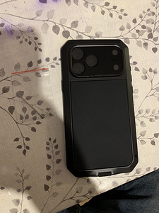 Kaitsekorpus iPhone 17 pro max jaoks (2 foto / 4)