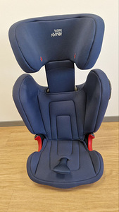 Britax Römer KIDFIX² S (3 фото из 5)