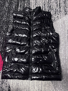 Vest (1 foto / 3)