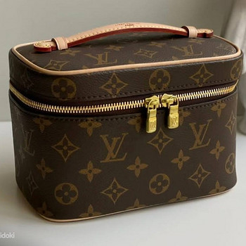 Элегантная косметичка Louis Vuitton Nice BB с монограммой для макияжа