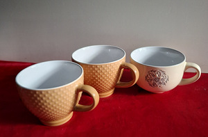 Suured keraamilised kruusid 500-400 ml (10 foto / 10)