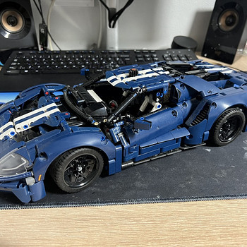 LEGO TECHNIC 2022 Ford GT 42154