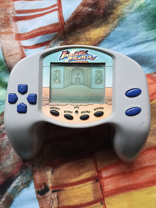 Редкая портативная электронная игра Immortal Fighter (1 фото из 6)
