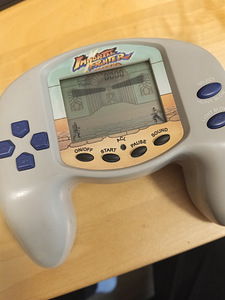 Редкая портативная электронная игра Immortal Fighter (4 фото из 6)