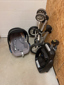 Автокресло Maxi-Cosi, база ISOFIX EasyFix и рама для коляски (1 фото из 7)