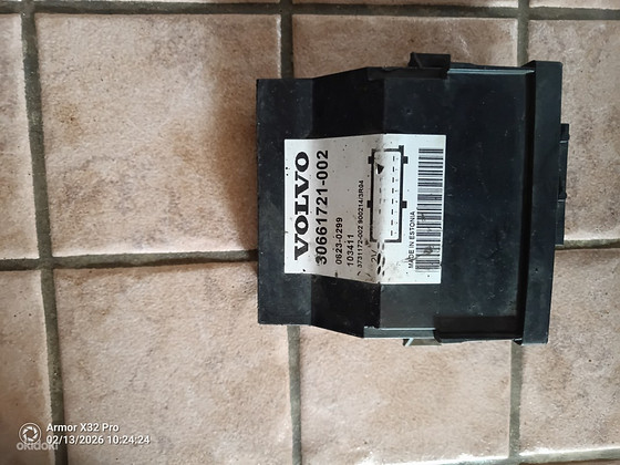 M: Блок управления дополнительным обогревателем Volvo 30661721