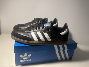 Adidas (1 foto / 4)