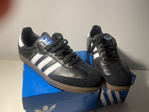 Adidas (2 foto / 4)