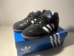 Adidas (3 foto / 4)