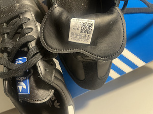 Adidas (4 foto / 4)