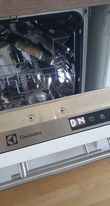 Electrolux nõudepesumasin integreeritav (1 foto / 5)