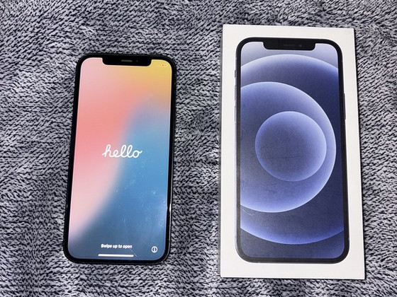 iPhone 12, 64GB