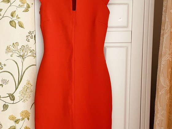 Платье XS Zara