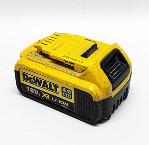 Aku DeWalt 18V 4.0 Ah Li-ion (2 foto / 2)