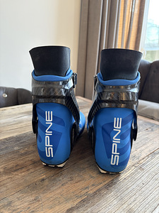 Suusasaapad Spine Carrera Carbon Pro 598-M NNN s.41 (5 foto / 8)