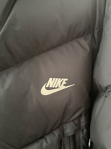 NIKE куртка (4 фото из 5)