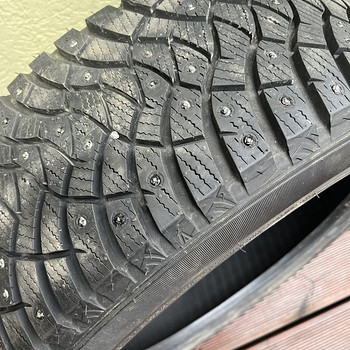 Шипованные шины Falken