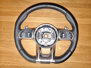 Mercedes AMG rool (10 foto / 10)