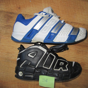 Nike (36) Adidas (40.5)