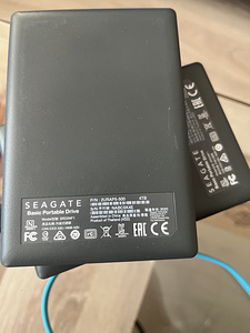 Портативный диск Seagate 4TB (2 фото из 3)