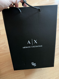 Женские кеды Armani Exchange A/X (3 фото из 3)