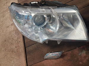 Продам фары на Skodu SUPERB 2 (3 фото из 6)
