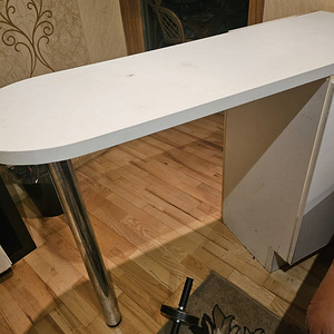 Стол (3 фото из 3)