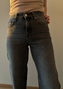 Sirge ja laia lõikega teksad Lindex (2 foto / 5)