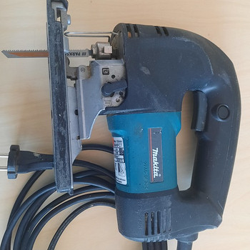 Makita