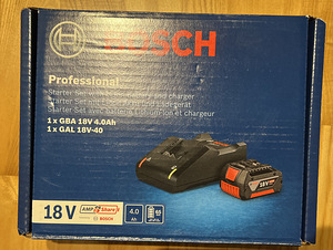 Комплект зарядное устройство BOSCH Pro + аккумуля (1 фото из 5)