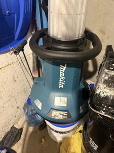 Müüa MAKITA DML810 valgusti (1 foto / 1)