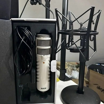 RODE Podcaster mic