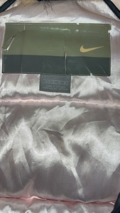 Nike Very Rare Fur Zip Hood Jacket in a Y2K IfSixWasNine LGB (2 foto / 4)
