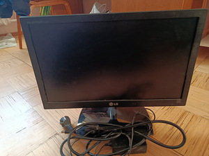 Монитор LG (3 фото из 4)