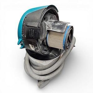 Tolmuimeja Makita VC3011L (6 foto / 6)