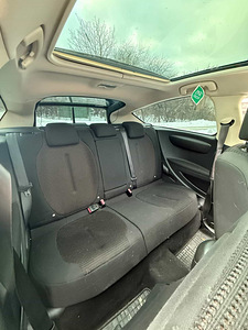 Citroen C4 1.6 bensiin 2005, automaat, panoraamkatus (7 foto / 14)