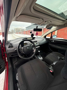 Citroen C4 1.6 bensiin 2005, automaat, panoraamkatus (8 foto / 14)