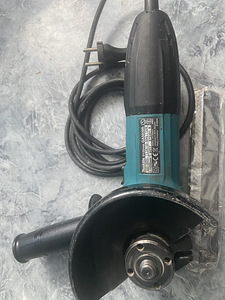 Makita GA5030R (1 foto / 4)
