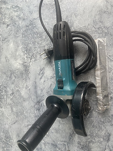 Makita GA5030R (4 foto / 4)