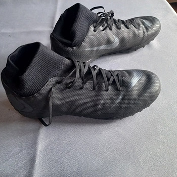 Nike jalgpallisaapad / puutsad