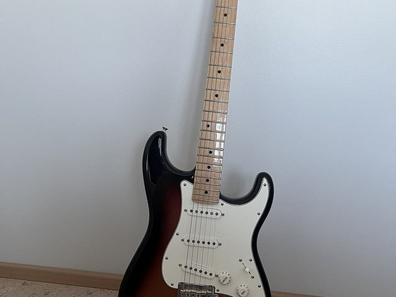 Fender Player Stratocaster - 3-Color Sunburst